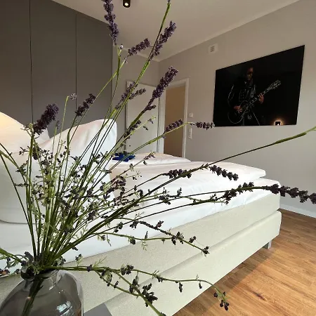 Neu! Feriendomizil Traumzeit 1 Mit Sauna & Garten *