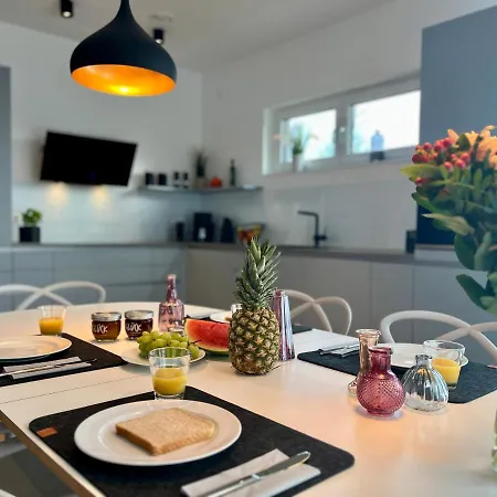 Casa vacanze Neu! Feriendomizil Traumzeit 1 Mit Sauna & Garten